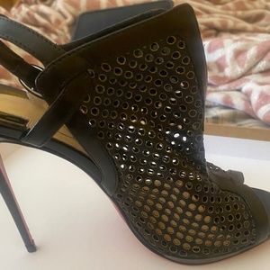 Never worn Christian Louboutin Escriminette 120 Black size 38